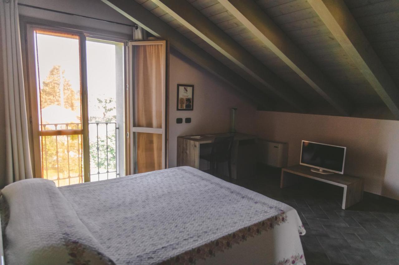 Agriturismo Bassanine Monticelli dʼOngina Exterior foto