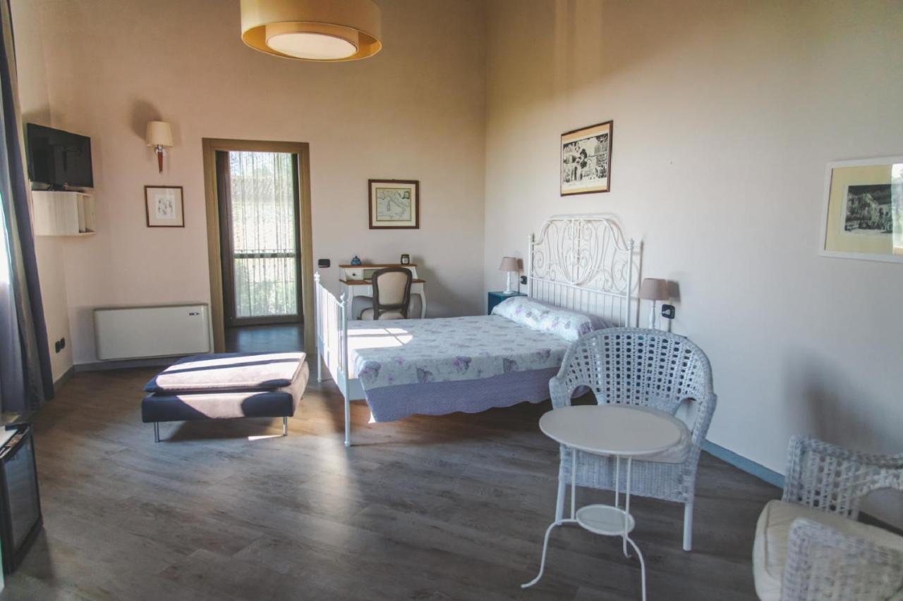 Agriturismo Bassanine Monticelli dʼOngina Exterior foto