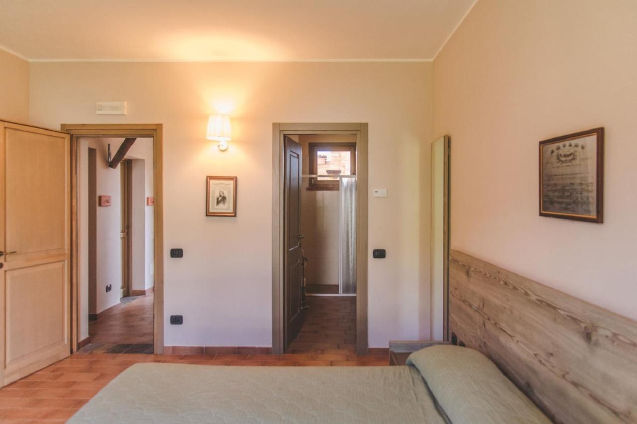 Agriturismo Bassanine Monticelli dʼOngina Exterior foto